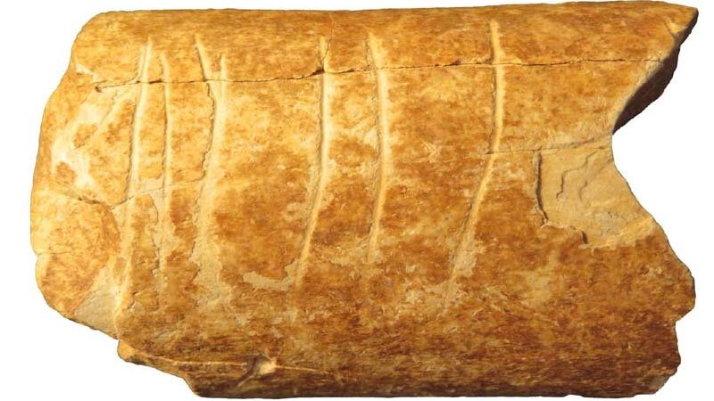 Gravuras ósseas de 120.000 anos - Evidência do uso mais antigo conhecido de símbolos