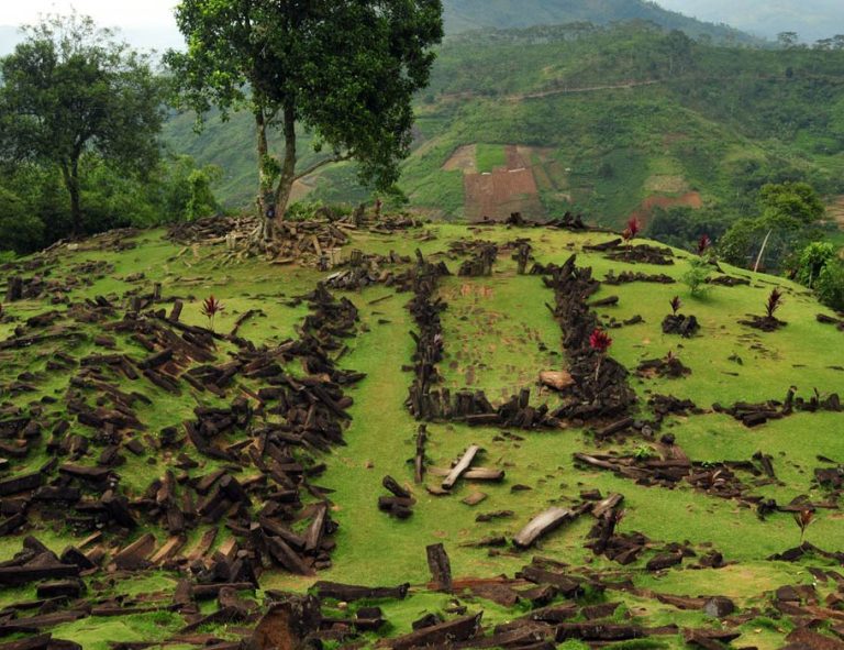 Gunung Padang Remarkable Megalithic Site In Indonesia Ancient Pages