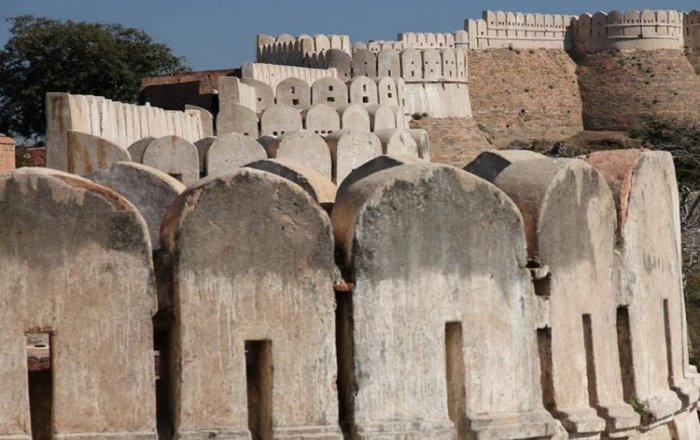 Great Wall Of India: Massive Structure That Surrounds Ancient Fort Of Kumbhalgarh