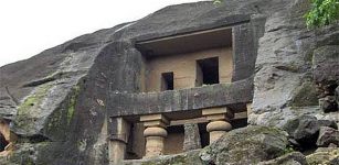 The nearby Kanheri Caves. Picture courtesy: Wikimedia/Nichalp/Creative Commons