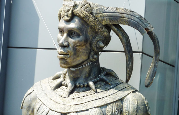 shaka zulu statue