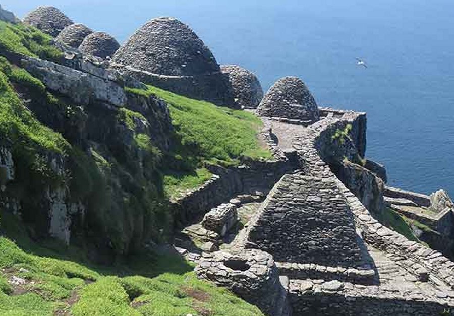 Magnificent Skellig Michael And A 1,400-Year Old Christian Monastery ...