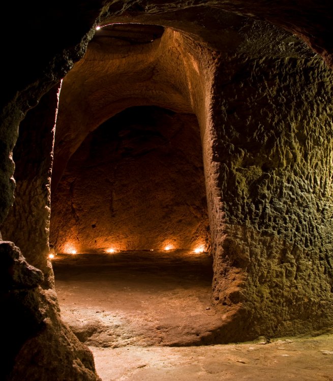 Mystery Of Gilmerton Cove Underground Maze Of Caves Passages And