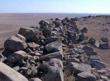 The thickness of the northern wall of Qal'at al-Rahiyya. © M.-O. Rousset mission Marges arides