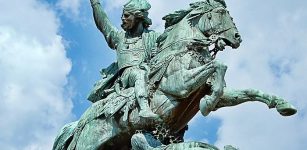 Vercingetorix - Visionary Nobleman And Mighty Warrior Who Led Army Of Gallic People Against The Roman Empire