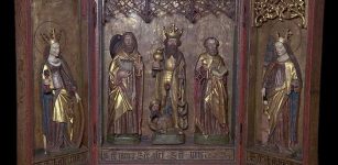 History Of Middle Ages Altarpieces Has Been Re-Written