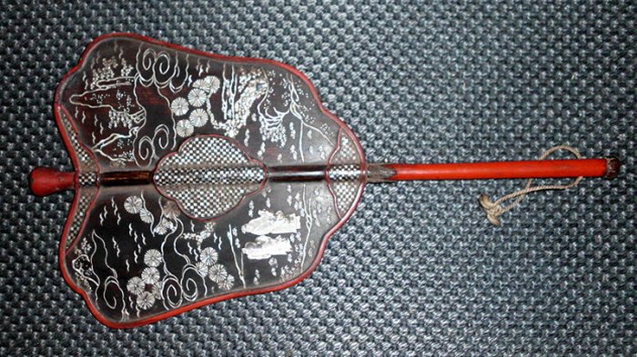 japanese bladed fan weapon