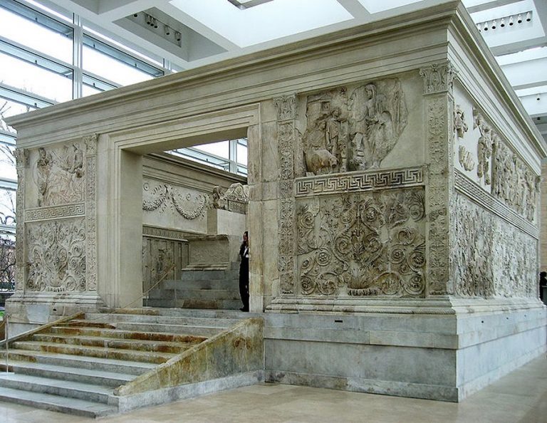 ara-pacis-altar-in-rome-dedicated-to-pax-the-roman-goddess-of-peace