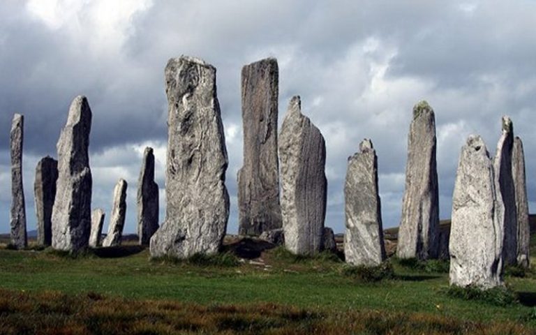 Callanish Stone Complex: Sacred Place On The Isle Of Lewis In Scotland ...