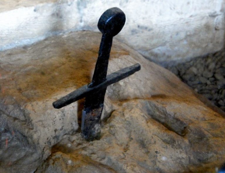 Knights Templar's Legendary Sword In Stone In Terminillo Mysteriously ...