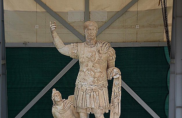 Trajan statue found in Laodicea