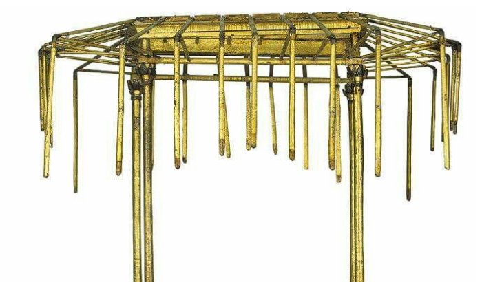 DId Tutankhamun’s chariot have sunshades?