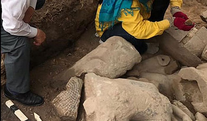 Apsara authorities uncover remnants of Buddha statues. Apsara Authority