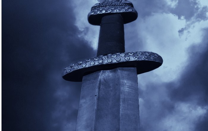 Fragarach: Supernatural Sword That Controlled Winds, Cut Through Wood, Metal And Bricks In Irish Myths And Legends