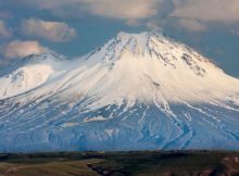 Mount Ararat, viewed from Turkey. © Vladislav Jirousek/Dreamstime.com