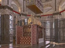 The CGI reconstruction of Thomas Becket's shrine