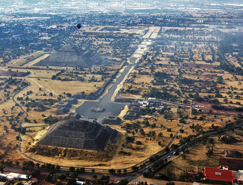 Pyramid of the Moon. Foto: Mauricio Marat. INAH.