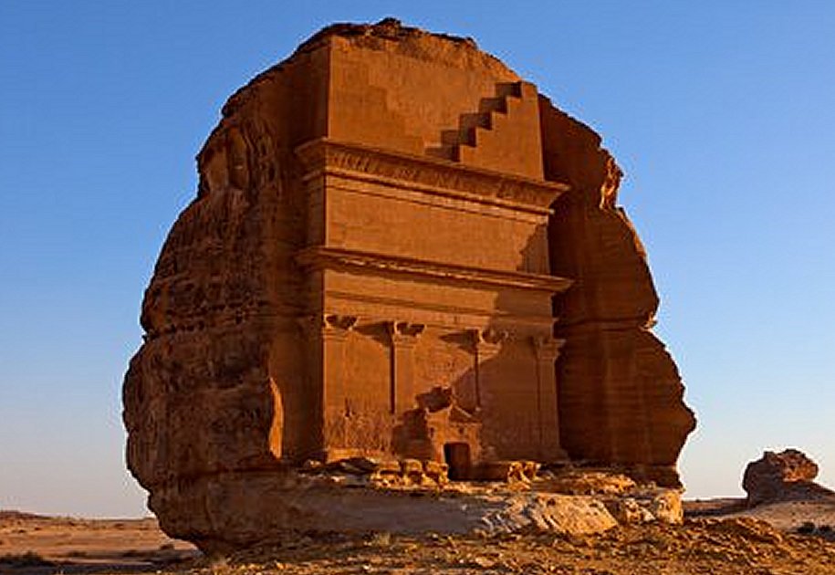 Qasr al-Farid, an unfinished tomb that stands alone.