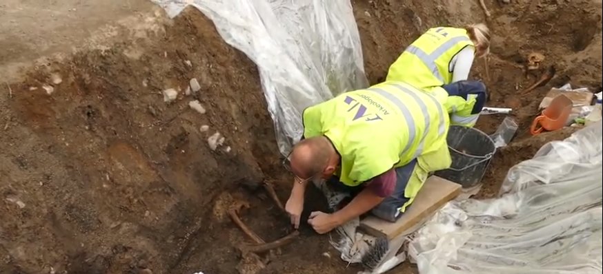 Rare Viking Ship Burial At Gamla Uppsala Reveals Its Secrets – What’s Inside? Rare Viking Ship Burial At Gamla Uppsala Reveals Its Secrets – What’s Inside?