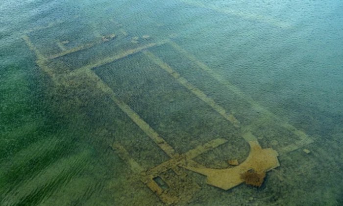 The remains of basilica found underwater Lake Iznik. Turkey