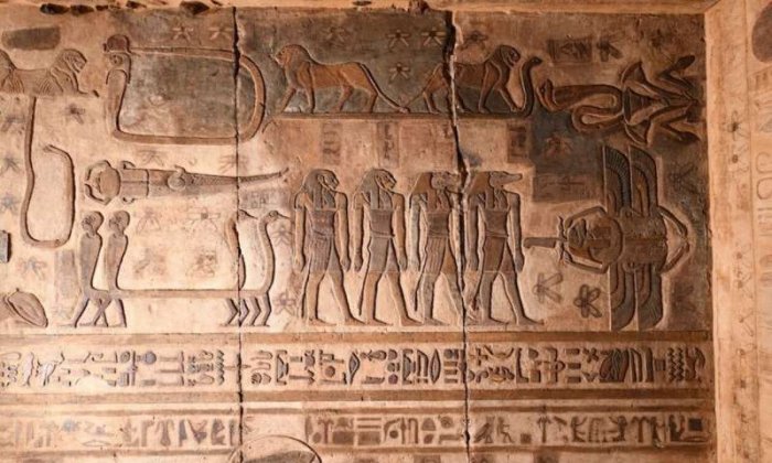 Egyptian constellations on the ceiling of the temple of Esna, inscriptions as yet unknown. Far right the east wind in the form of a scarab beetle with a ram’s head. Credit: Ahmed Amin