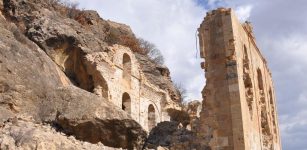 14th Century Hutura Hagios Orthodox Burch In Black Sea Region - Devastated by Treasure Hunters