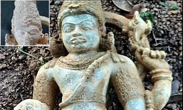 12th Century Vishnumurthy Figurine Unearthed In Near Udupi, India