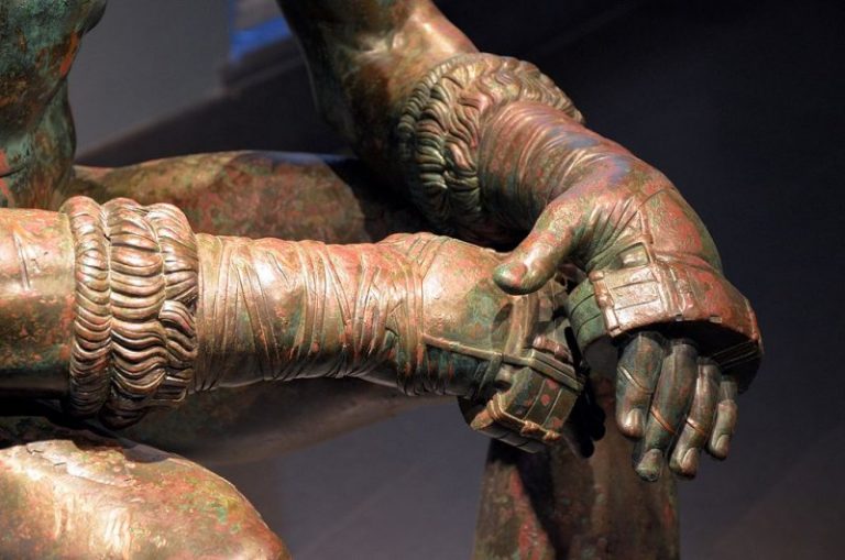 Boxer At Rest - Rare Sculpture And Masterpiece Of Hellenistic Bronze ...