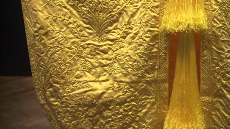 The Largest Piece of Golden Spider Silk Cloth In The World