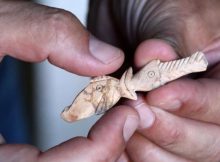 2500-year-old objects carved from goat bones have been discovered in ancient city of Aigai, Turkey.