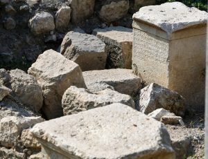 Rare Gladiator Tombs Found In Ancient City Of Anavarza In Southern ...