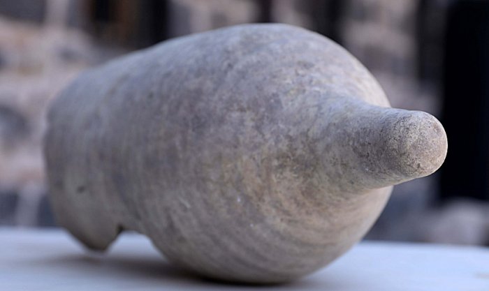 1,700-Year-Old Vase For Olive Oil And Wine Unearthed At Historic Site Of Diyarbakir Fortress, Turkey