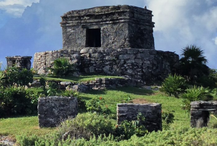 Maya Site With At Least 300 Buildings Some Of Which Are Over 8 Meters High - Discovered.