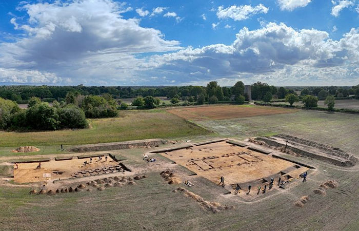 Huge 1,400-Year-Old Hall Of The First Kings Of East Anglia Discovered In Rendlesham