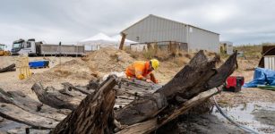 Rare Unexpected Discovery Of Elizabethan-Era Ship At Quarry 300 Meters From The Coast