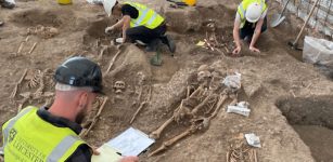 ncient Roman Shrine And Over 1,100 Burials Found Beneath The Leicester Cathedral