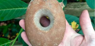 Mesolithic Stone Mace Head Found Near Buckingham, UK