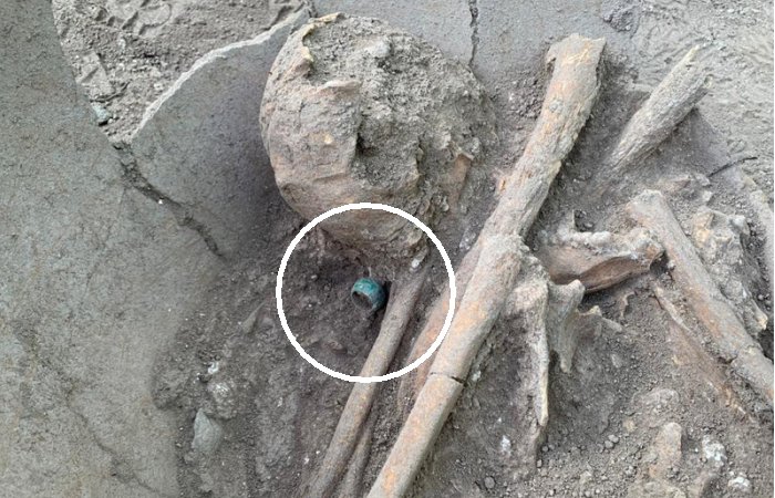 1,200-Year-Old Human Skeleton With A Jade Ring Unearthed In El Tigre Archaeological Zone