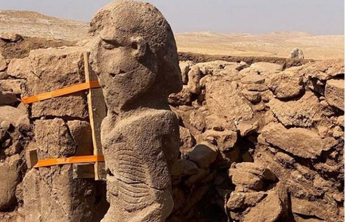 World's Oldest Human Statue Discovered At Karahan Tepe, Turkey ...