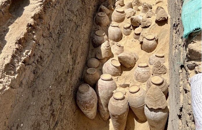 Hundreds Of Ancient Sealed Wine Jars Found In Mysterious Tomb Of Meret-Neith In Abydos