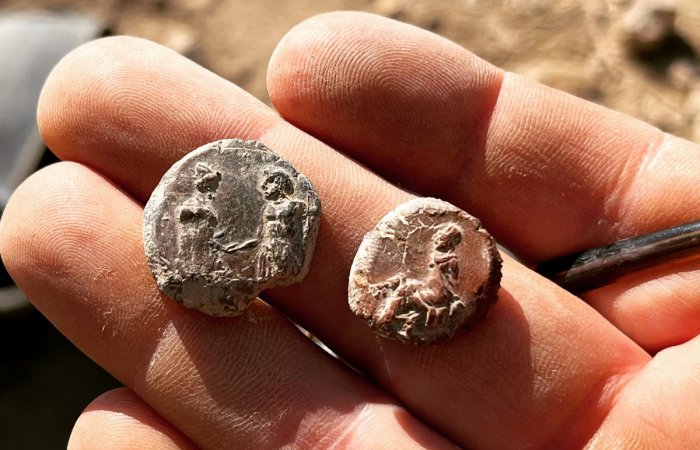 More Than 2,000 Seal Impressions Found In The Ancient City Of Doliche