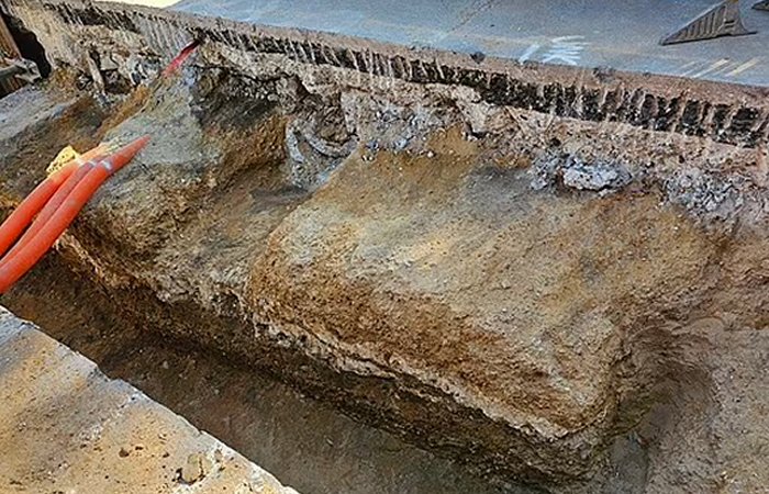 Suprising Discovery Of A Well-Preserved Ancient Roman Road In Kent, UK