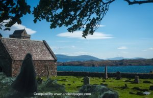 Old Unexplained Mystery Of The Frightening Woman On The Isle Of Iona