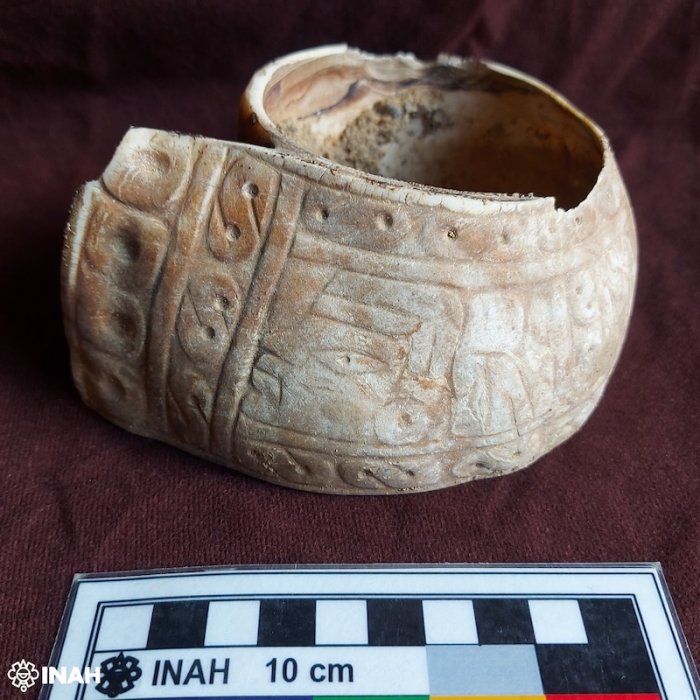 Tlayococ Cave's Hidden Chamber Filled With Rare Pre-Hispanic Artifacts Left By The Extinct Tlacotepehua People Tlayococ Cave's Hidden Chamber Was Filled With Rare Ancient Artifacts Left By The Extinct Tlacotepehua People