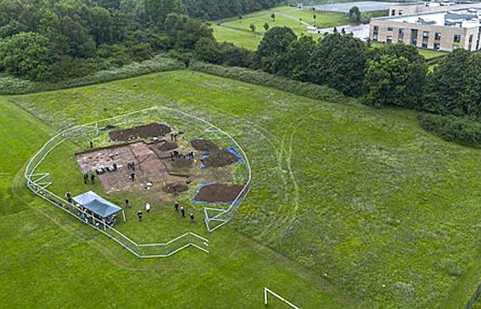 Bronze Age Burial Site Unearthed By Archaeology Volunteers In Caerau Area Of Cardiff Bronze Age Burial Site Unearthed By Archaeology Volunteers