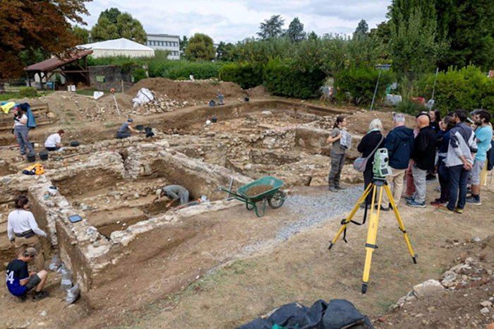 Mausoleum Modeled After Roman Emperor Augustus’ Tomb Discovered Near Lyon, France Roman Mausoleum Modeled After Augustus’ Tomb Discovered Near Lyon, France