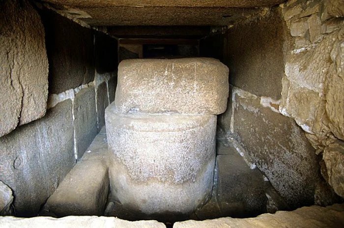 Mystery Of Pharaoh Shoshenq III's Sarcophagus Deepens: Unknown Ancient Egyptian Inscriptions And 225 Royal Ushabti Figurines Discovered In Tanis Mystery Of Pharaoh Shoshenq III's Sarcophagus Deepens: Unknown Ancient Egyptian Inscriptions And 225 Royal Ushabti Figurines Discovered In Tanis