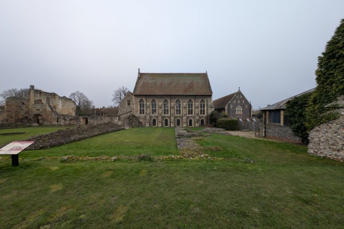 Bayeux Tapestry May Have Served As Monks' Mealtime Reading, New Study Suggests Bayeux Tapestry May Have Served As Monks' Mealtime Reading, New Study Suggests
