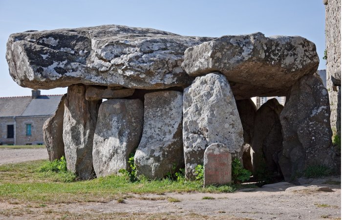 Megalithic Tomb In France Reveals What Caused The Neolithic Decline In Northern Europe 5,000 Years Ago Megalithic Tomb In France Reveals What Caused The Neolithic Decline In Northern Europe 5,000 Years Ago