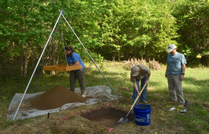 Rare Centuries-Old Native American Potano Pot With Unknown Use Discovered In Florida Rare Centuries-Old Native American Potano Pot Of Unknown Purpose Discovered In Florida